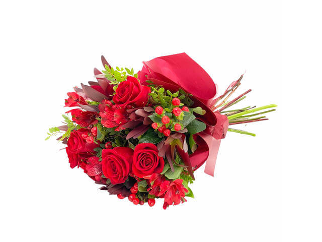 Trandafiri rosii si flori exotice in Buchet